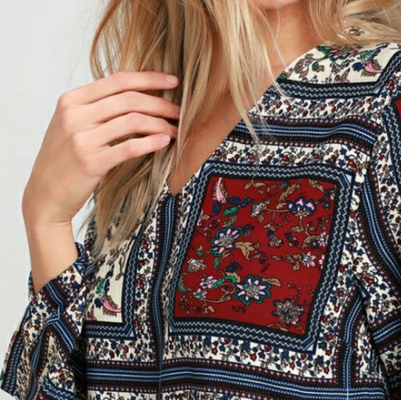 LULUS Crack a Smile Cream and Plum Multi Print Long Sleeve Shift Dress - NWT - Picture 4 of 15